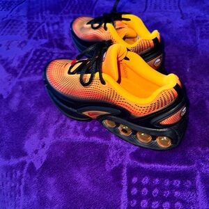 Nike Air Max Dn “ Laser Orange/Comet Red/Blk “